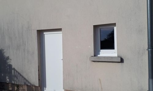 NOUVELLES FENETRES ET PORTES POUR LA CHAPELLE