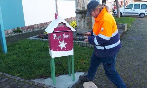 BOITE AUX LETTRES DU PERE NOEL