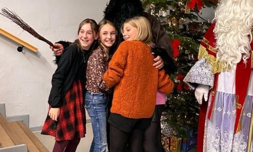 SAINT NICOLAS A LA RENCONTRE DES ELEVES