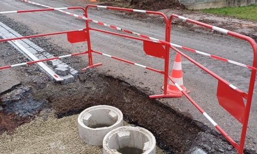 PROGRESSION DES TRAVAUX DE VOIRIE ET D'AMÉNAGEMENT QUALITATIF, RUE DE LA CROIX.