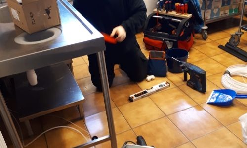 Travaux dans la cuisine de la salle polyvalente Travaux dans la cuisine de la salle polyvalente