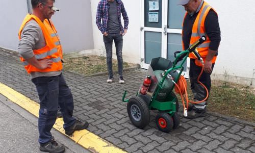 Nouveau tracteur et désherbeur