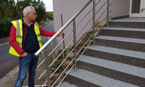 FOURNITURES ET INSTALLATION DE NOUVEAUX ÉQUIPEMENTS ET DU MOBILIER FOURNITURES ET INSTALLATION DE NOUVEAUX ÉQUIPEMENTS ET DU MOBILIER