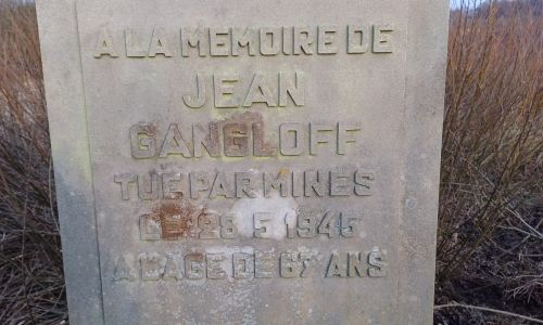 NOUVELLE STELE DERNIERE LA MAISON FORTE NOUVELLE STELE DERNIERE LA MAISON FORTE