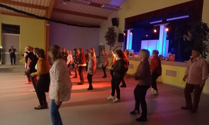 SOIREE BEAUJOLAIS (Country) SOIREE BEAUJOLAIS (Country)