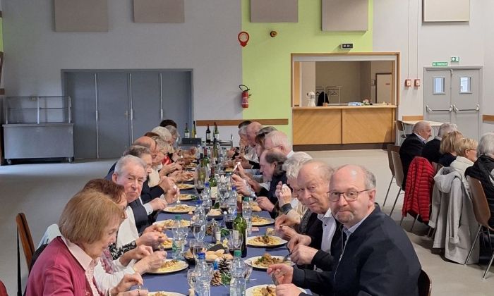 REPAS NOEL DU CLUB DE L'AMITIE