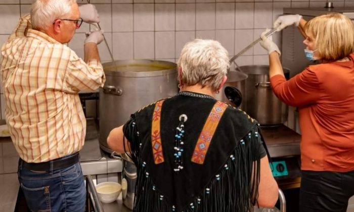 Soirée beaujolais (Country)